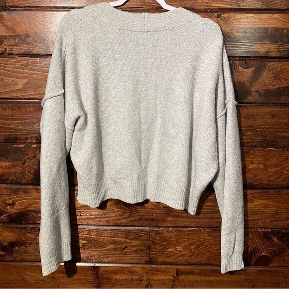 Women;s Double Zero Pale Blue Cropped Soft Fuzzy Cardigan Size Lovely Large - Picture 2 of 12